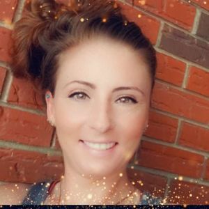 Meet your Posher, Clara